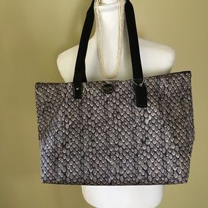 Coach Large Tote w/ detachable inner clutch New.
